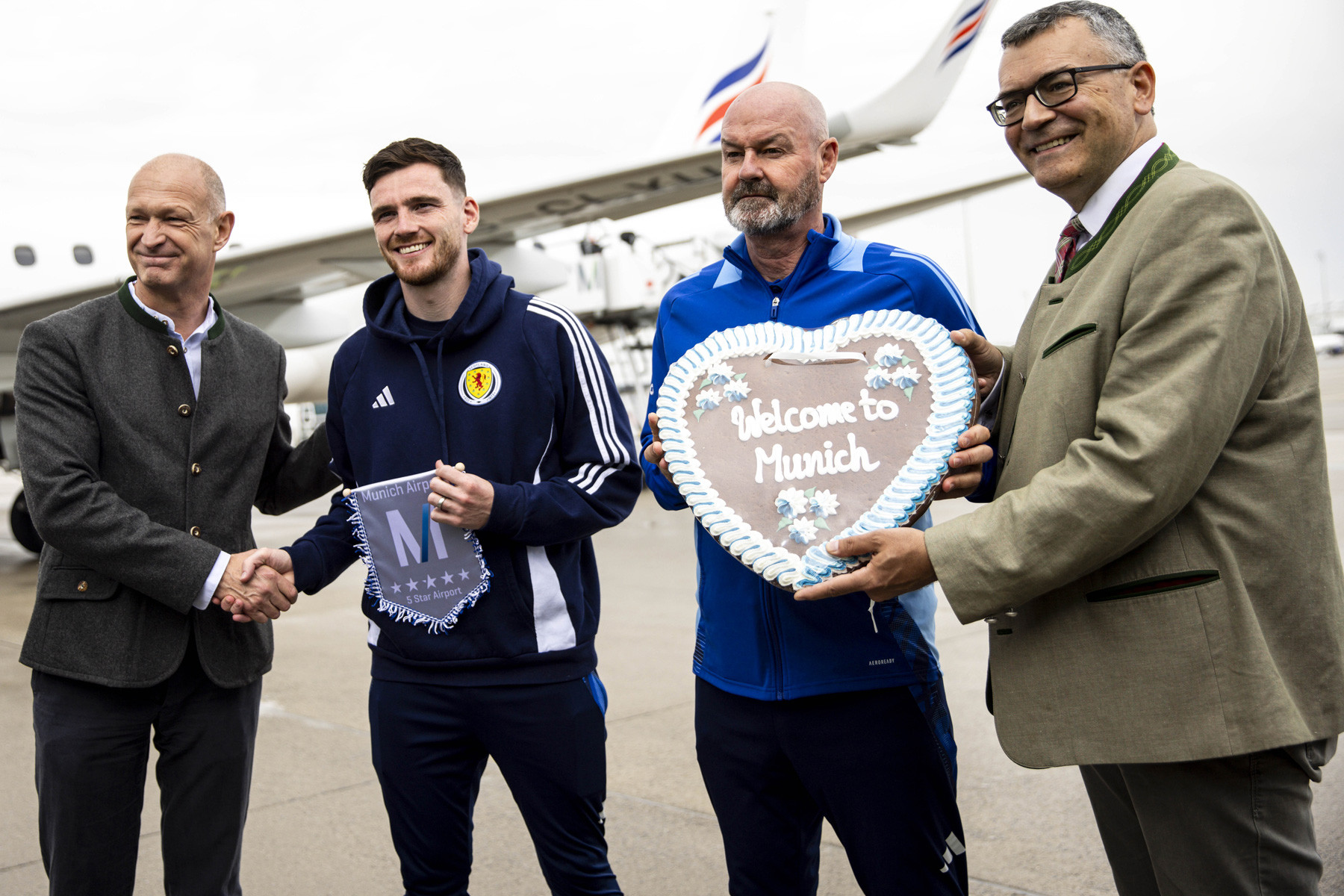 Nhận định bóng đá Đức vs Scotland: Tưng bừng ra quân Scotland Munich.jpg
