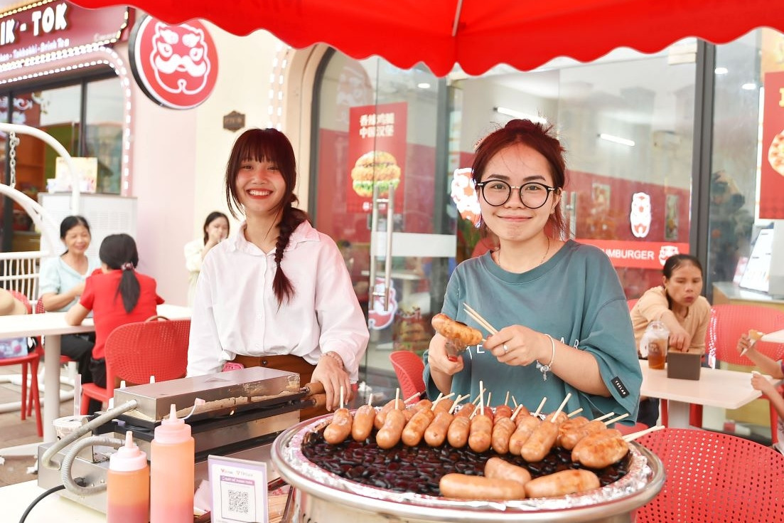 ‘Thiên đường ẩm thực’ phía đông - điểm hẹn quen của giới trẻ Hà thành