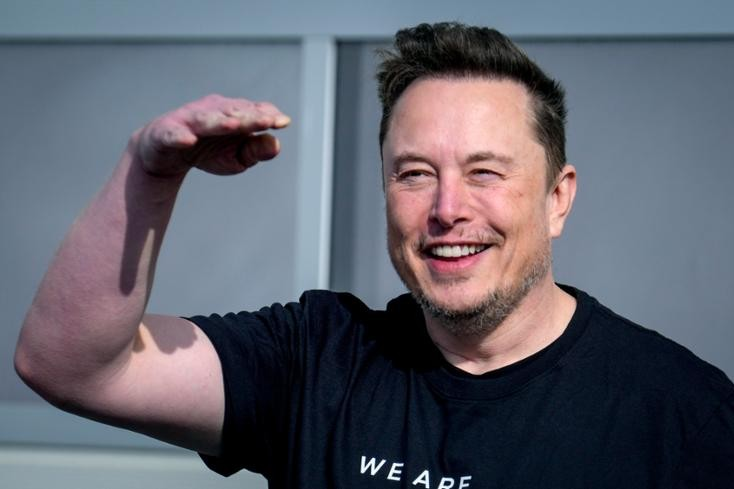 Elon Musk nhận lương 56 tỷ USD, tự tin Tesla sẽ giá trị gấp 8 lần Apple