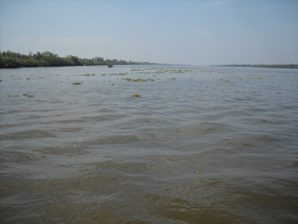 Sông Cái Lớn, nhìn ra cửa biển.jpg