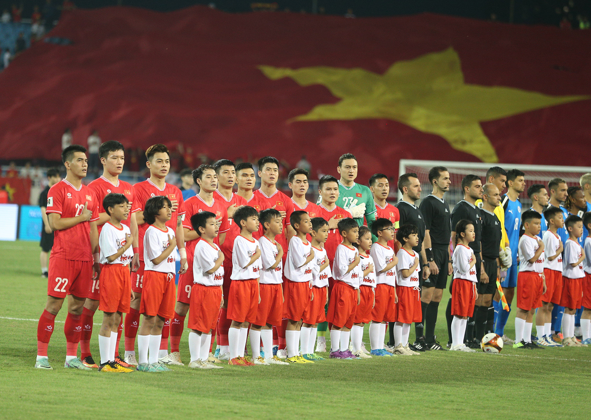 tuyen viet nam philippines 2.JPG