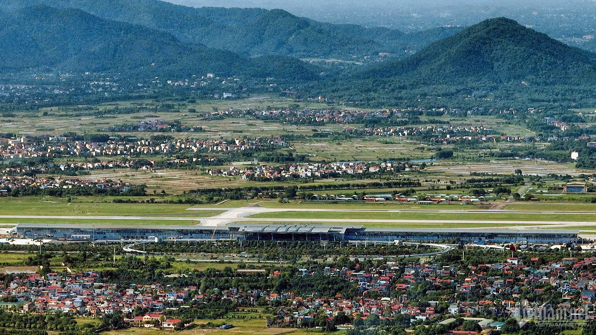 W-sân bay Nội Bài.jpg