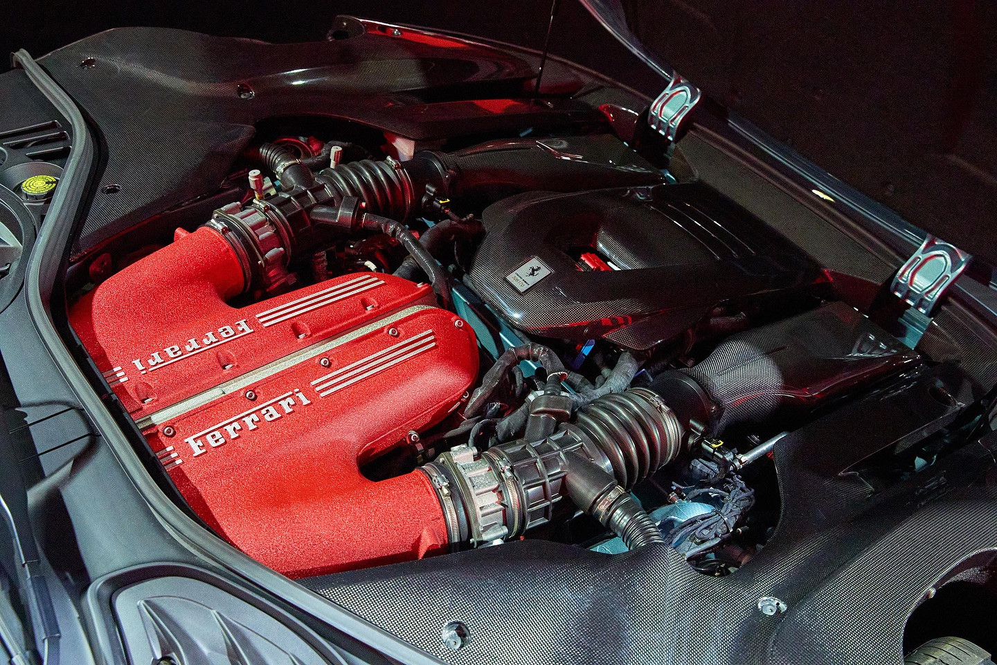 Ferrari 12Cilindri 7.jpg