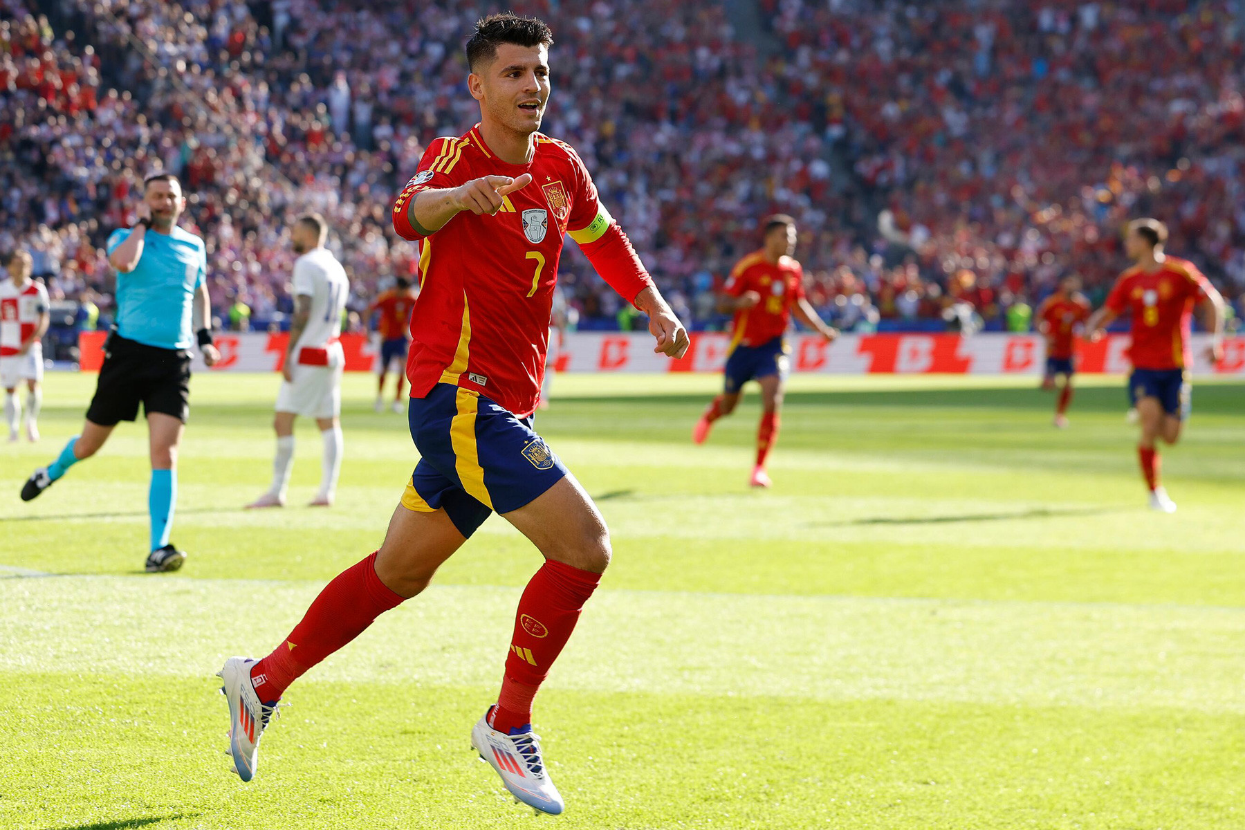 Morata Tay Ban Nha Croatia.jpg