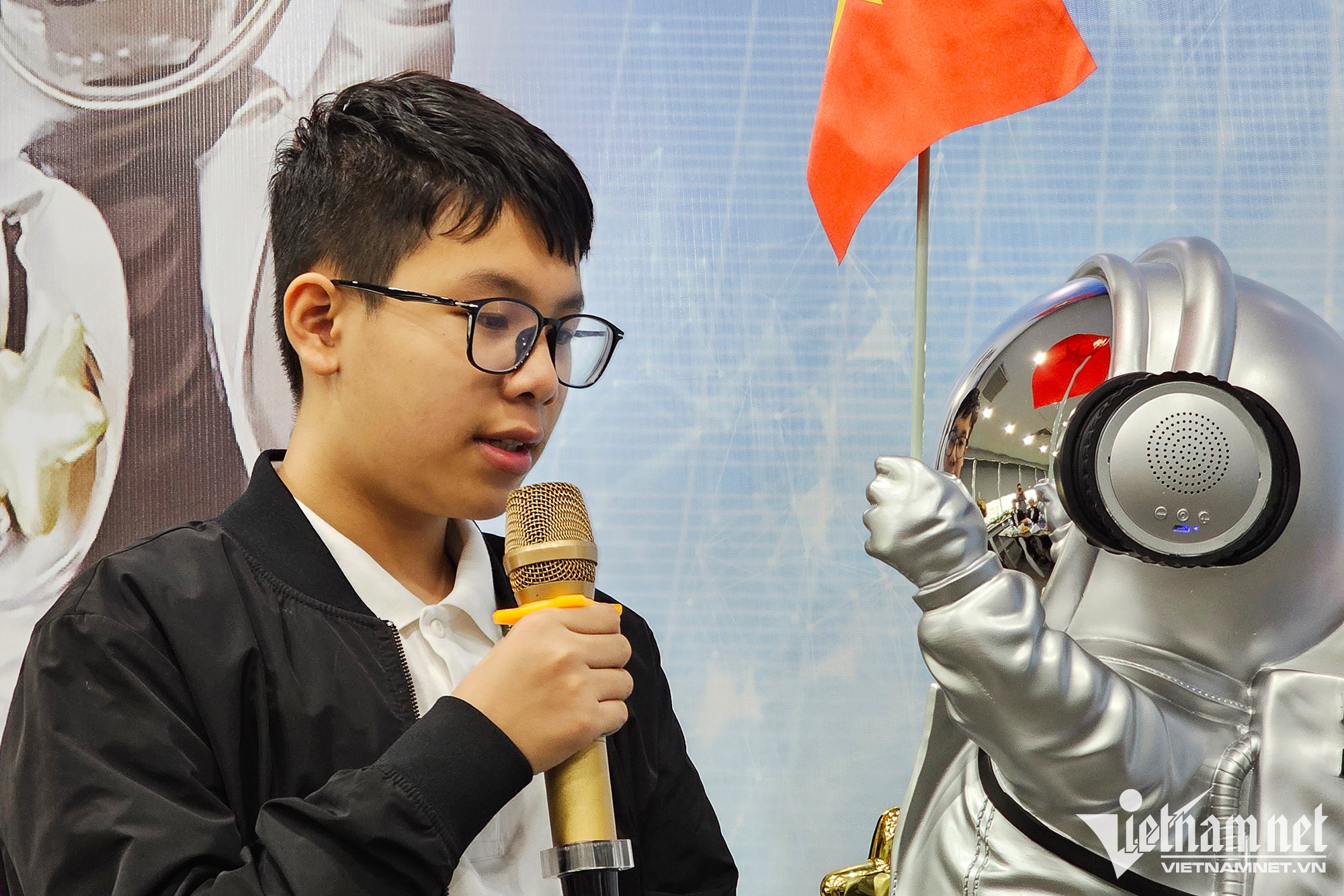 robot tri tue nhan tao ai anan 3.jpg