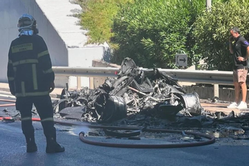 Siêu xe Koenigsegg Jesko giá hơn 4 triệu USD cháy rụi thành tro