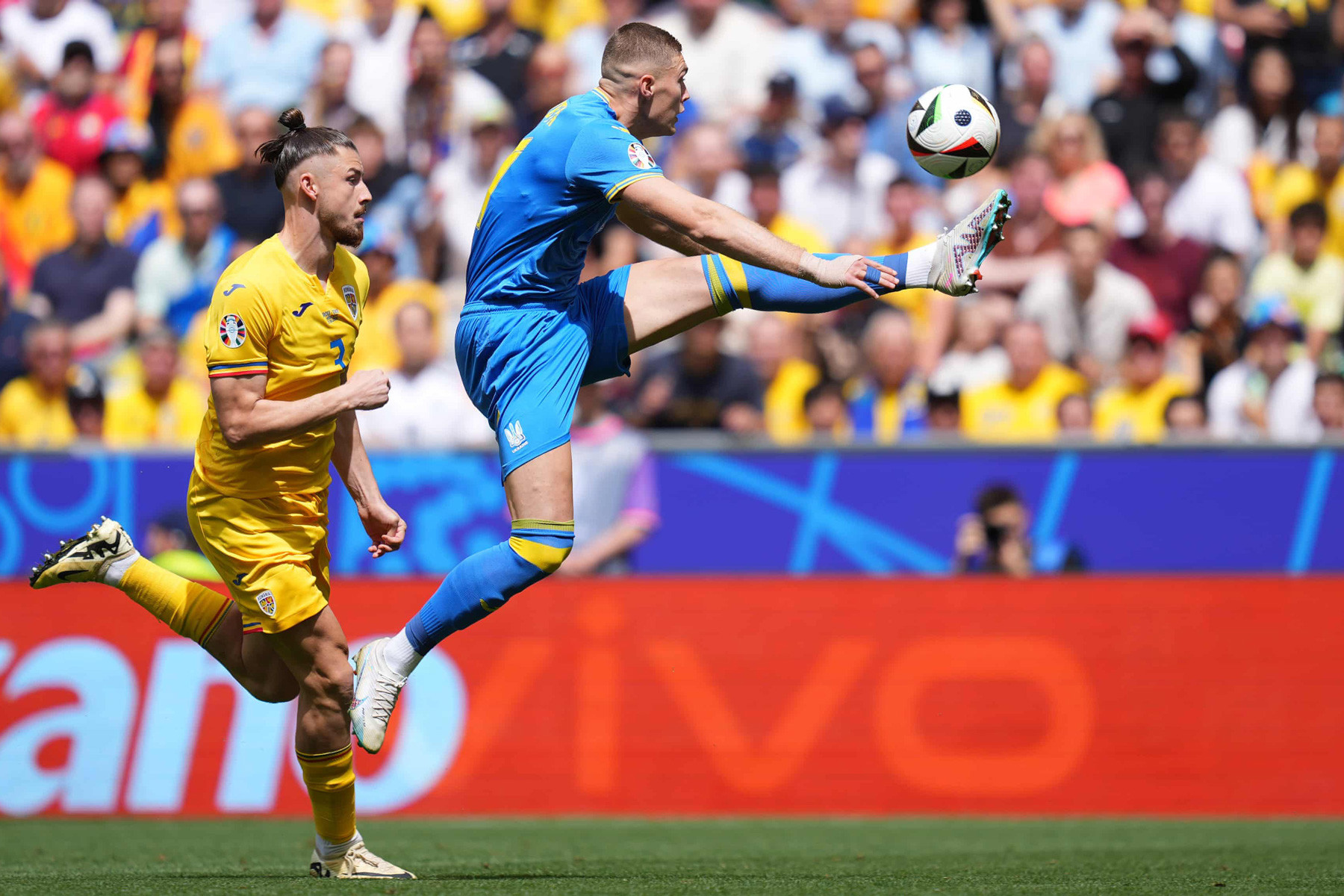 Dovbyk Romania Ukraine.jpg