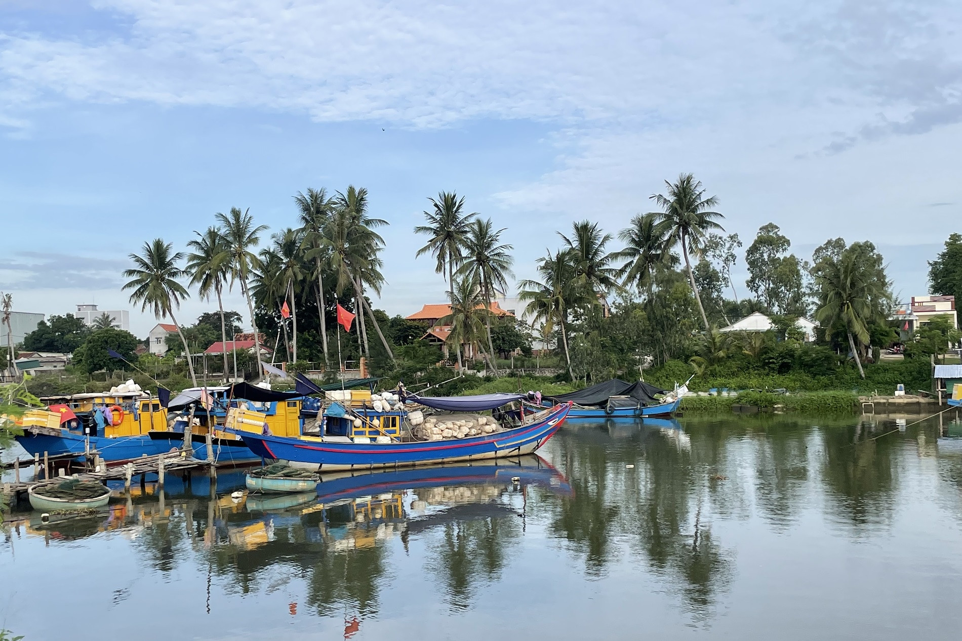 Sông Kinh - thủy lưu dọc biển