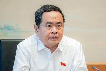 Chủ tịch Quốc hội: Không để người dân 'tiền mất tật mang' do quảng cáo thuốc