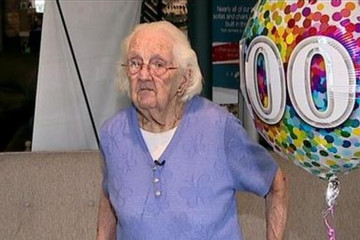 Cụ bà 100 tuổi làm việc 6 ngày mỗi tuần, chưa có ý định nghỉ hưu