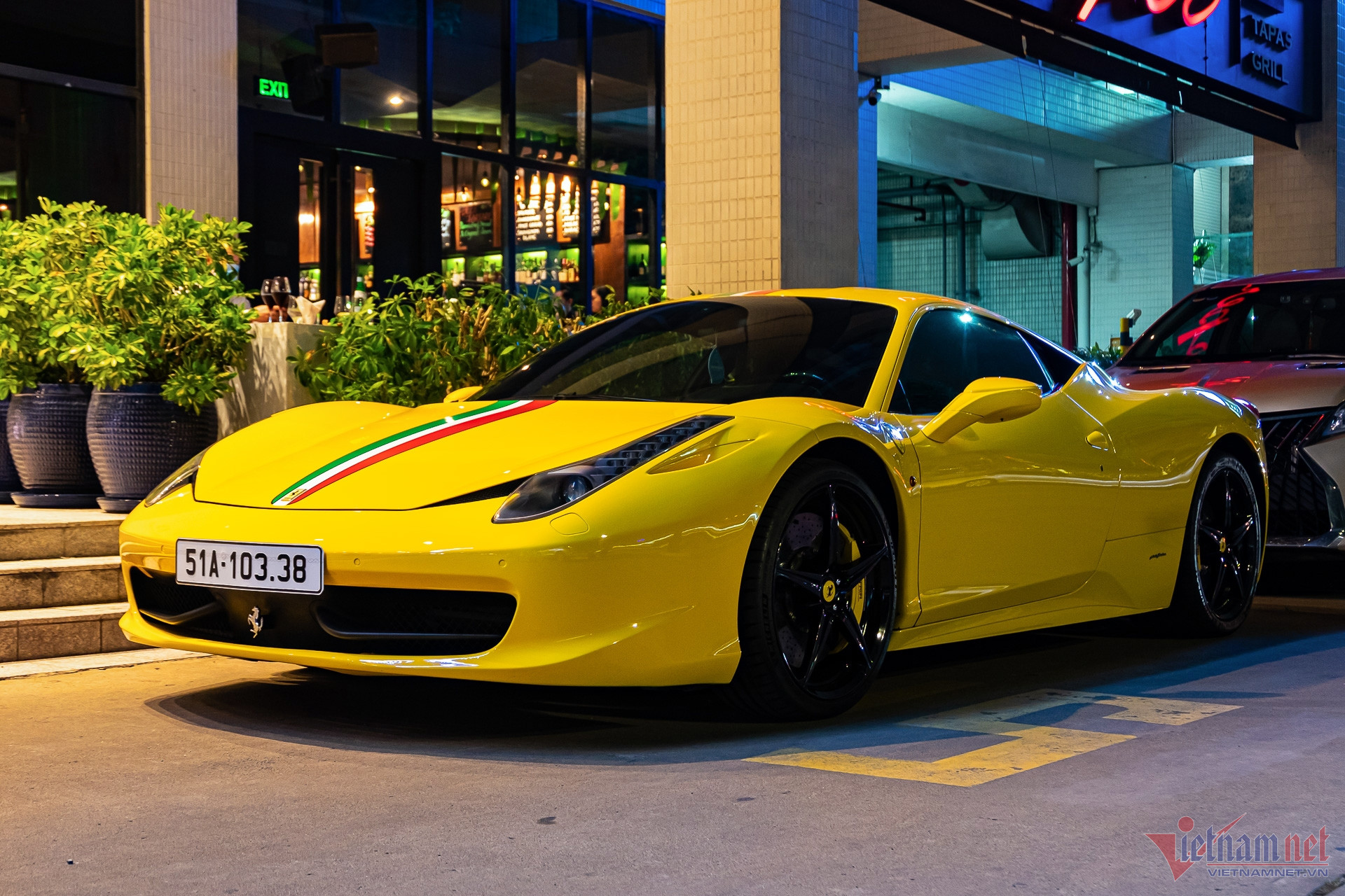 W-ferrari 458 italia 1.JPG.jpg