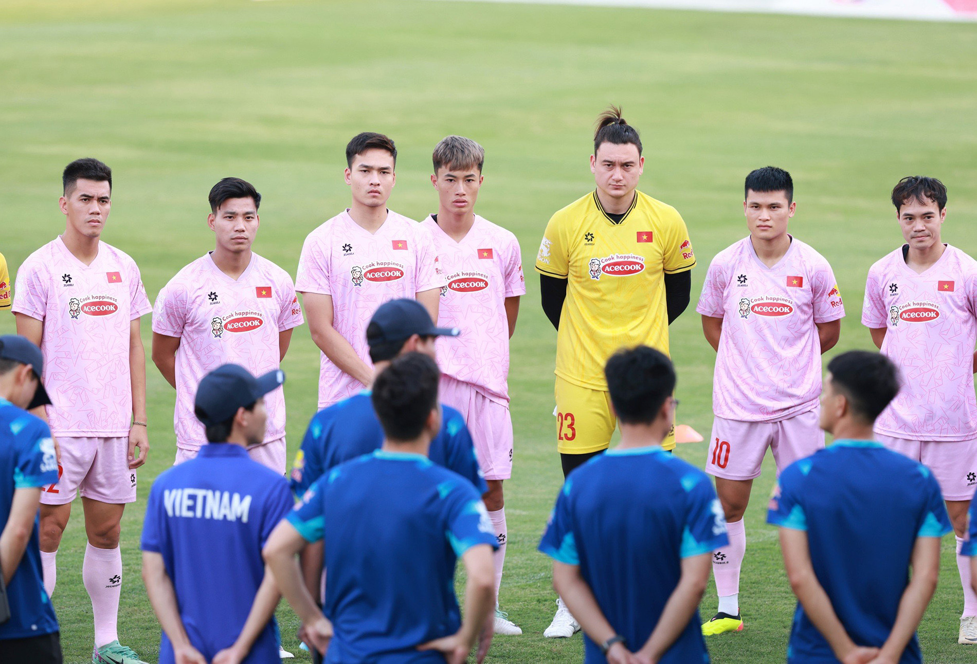 tuyen viet nam 1.jpg