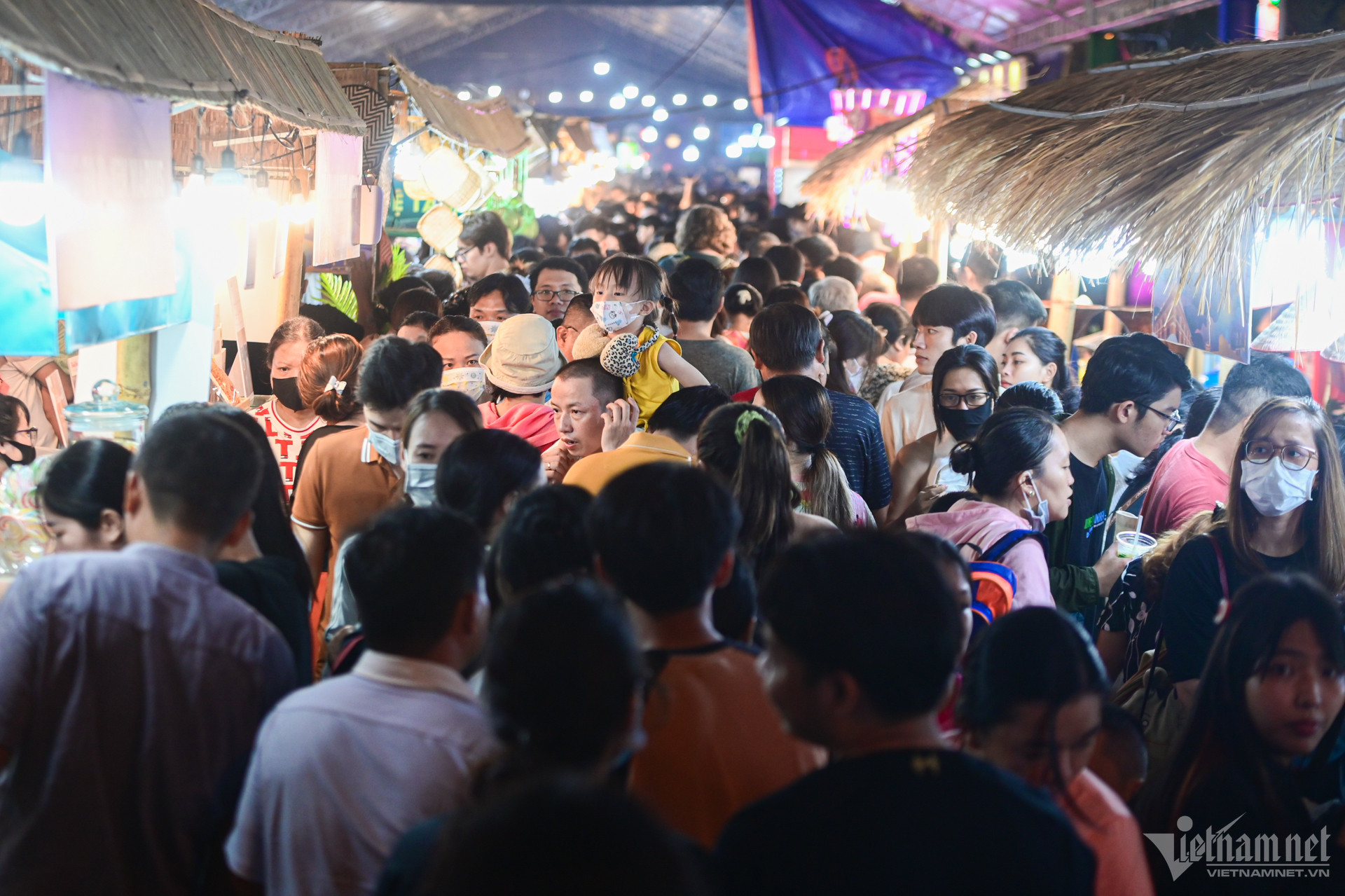 W-lễ hội sông nước TPHCM 20.jpg