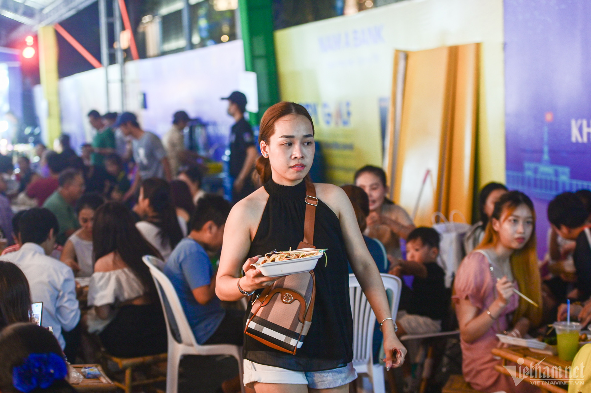 W-lễ hội sông nước TPHCM 3.jpg