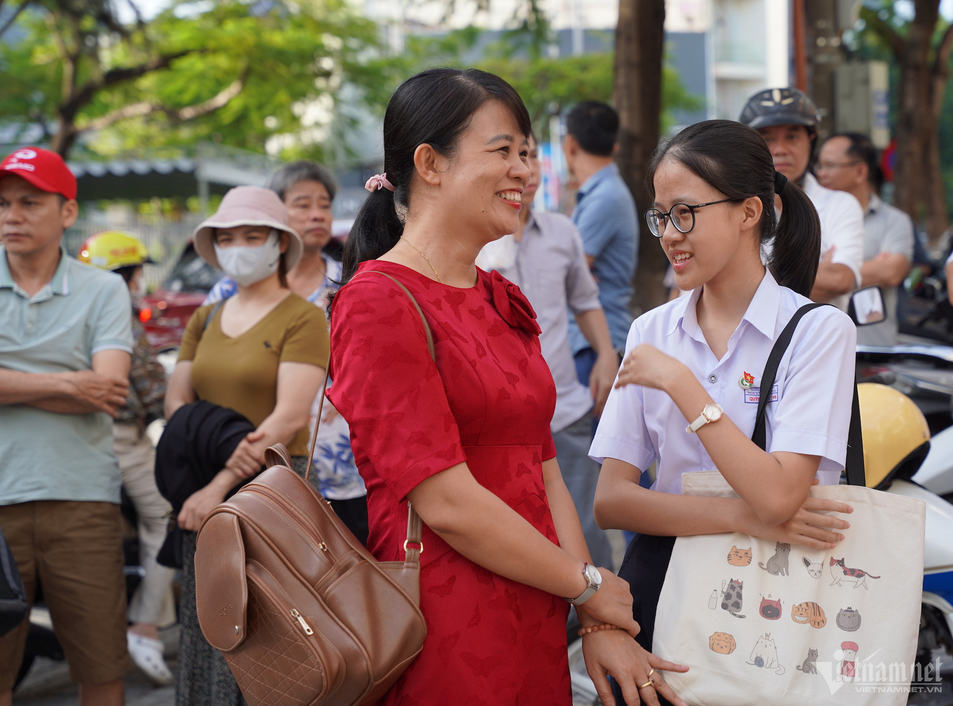 Kỳ Thi Lớp 10 Đà Nẵng: Đề Văn Bất Ngờ, Ra Bài Thơ 