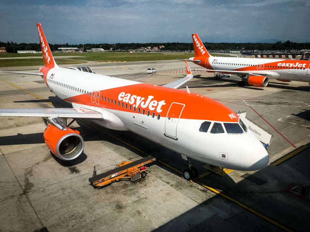 Easyjet Budget Low Cost Airline in Europe 2325.jpg