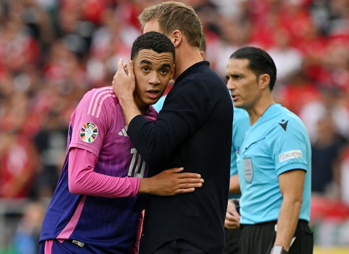 Jamal Musiala Nagelsmann.jpg