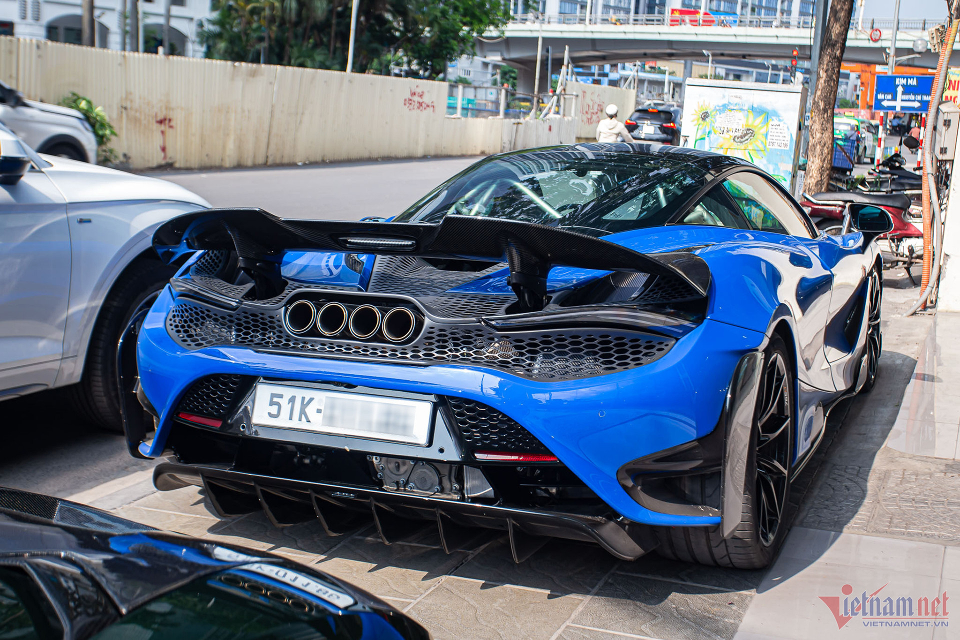 mclaren 765lt 3.jpg