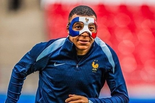 Mbappe bị cấm đeo mặt nạ hình quốc kỳ Pháp tại EURO 2024