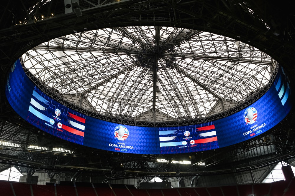 SVD Mercedes Benz 1.jpg