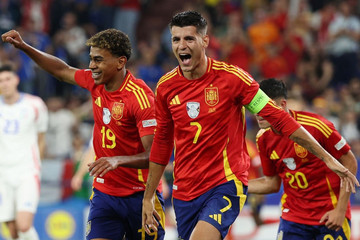 Hạ Italy, Tây Ban Nha giành vé vòng 1/8 EURO 2024