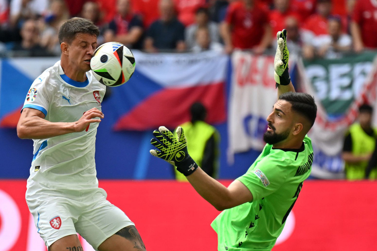 Hlozek Georgia Sec.jpg