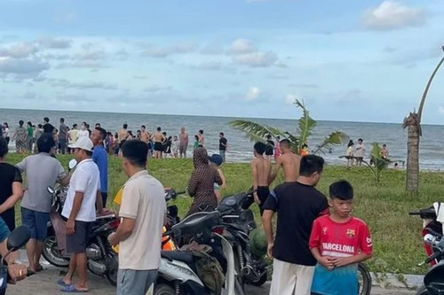 3 thiếu niên tử vong khi tắm biển ở Thanh Hóa