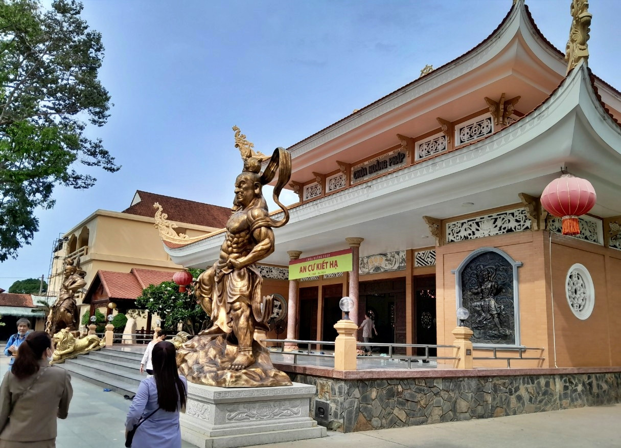 ảnh 2   khóa tu mùa hè.jpg