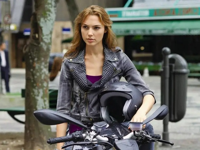 dien vien tu quan doi israel 1.jpg