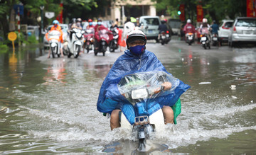 Dự báo thời tiết 26/6/2024: Bắc Bộ, Trung Bộ mưa to vào buổi sáng rồi giảm dần