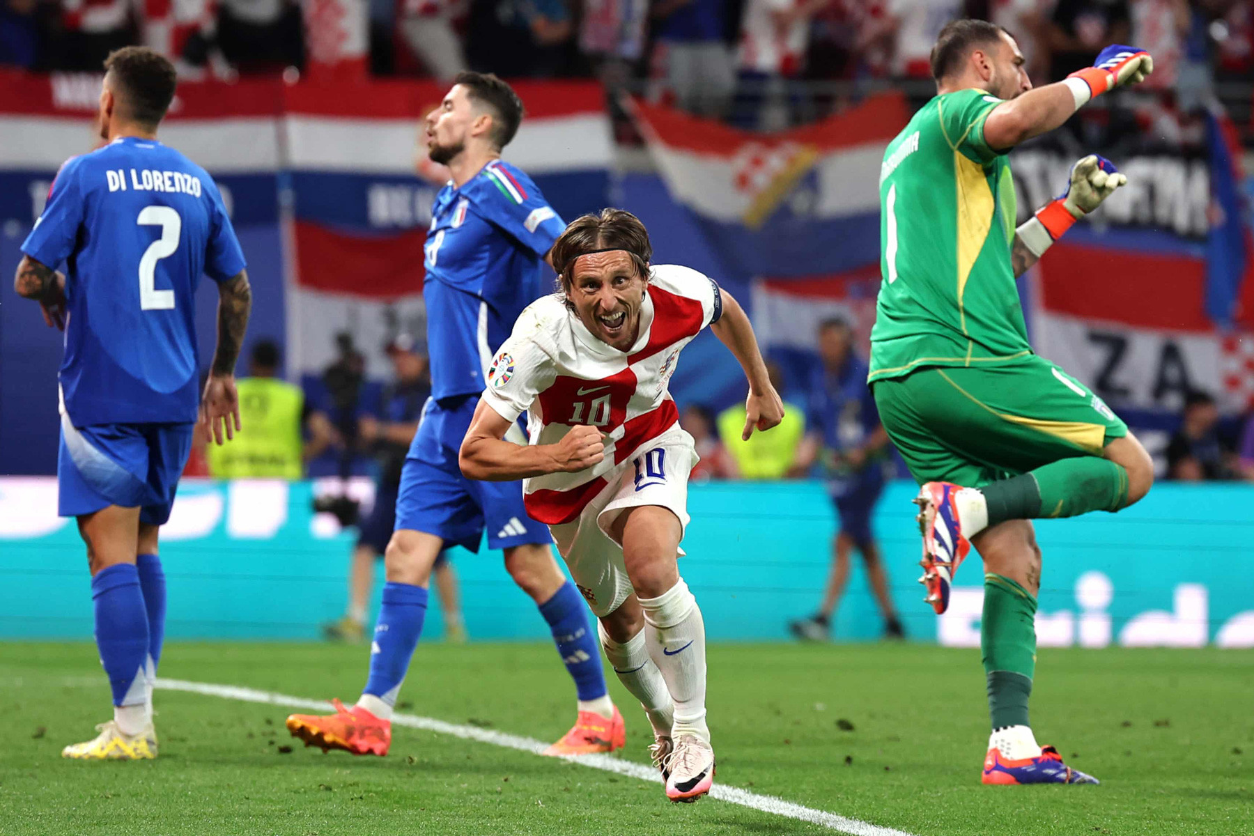 Modric Croatia Italy euro 2024.jpg