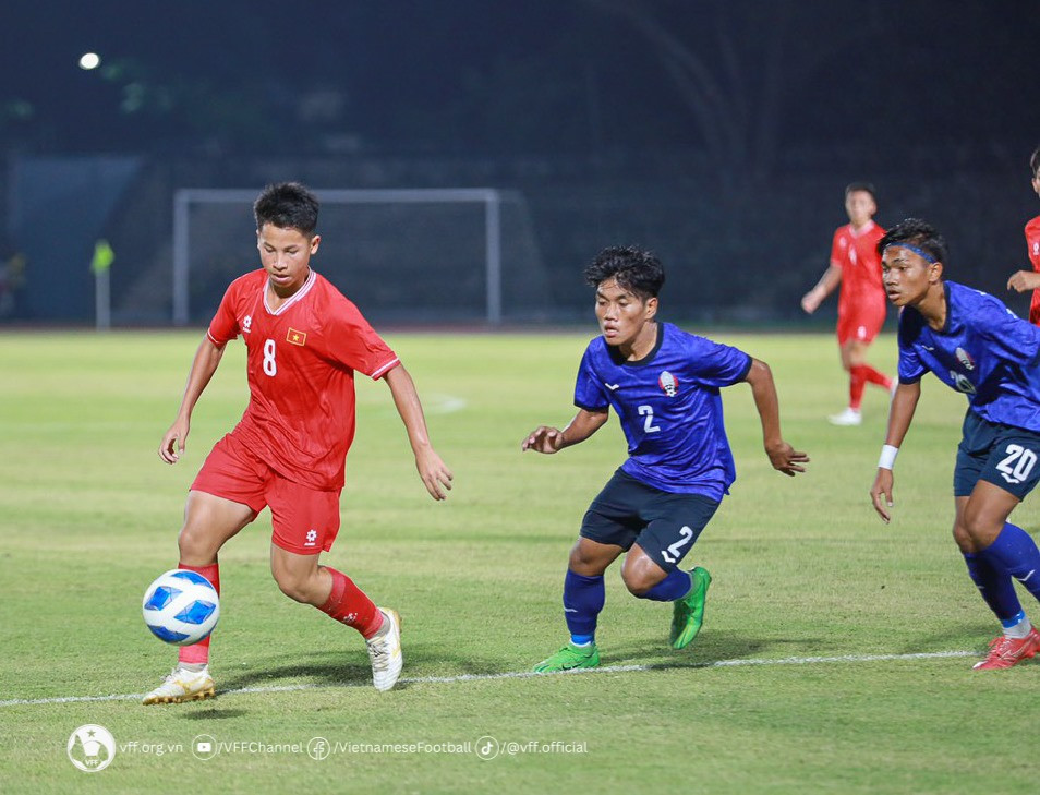 u16 viet nam vs u16 campuchia 1.jpg