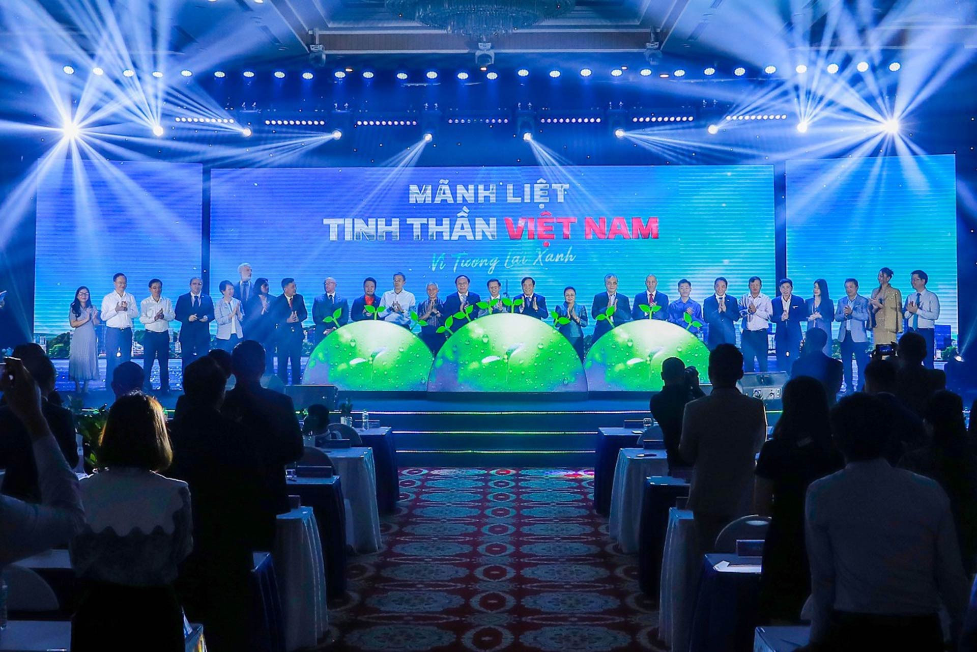 tam nhin xanh 1.jpg