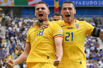 Romania chia điểm Slovakia, dẫn nhau vào vòng 1/8 EURO 2024
