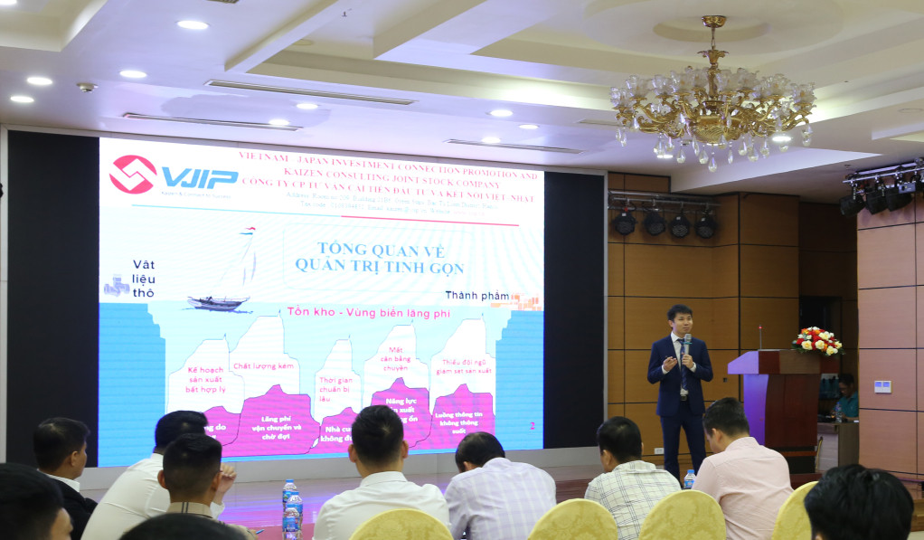 Diễn giả trình bày các nội dung