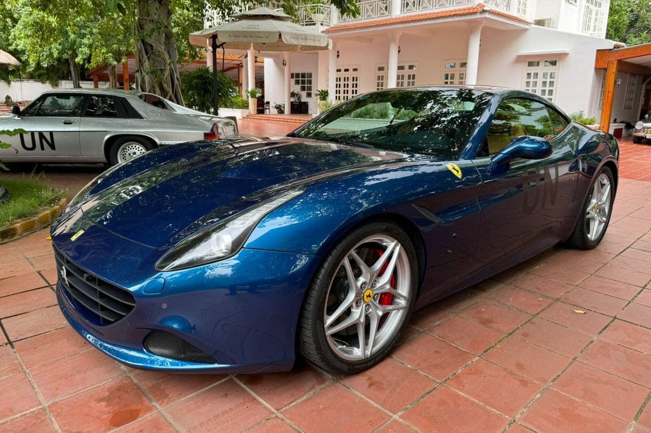 Ferrari California T 10.jpg