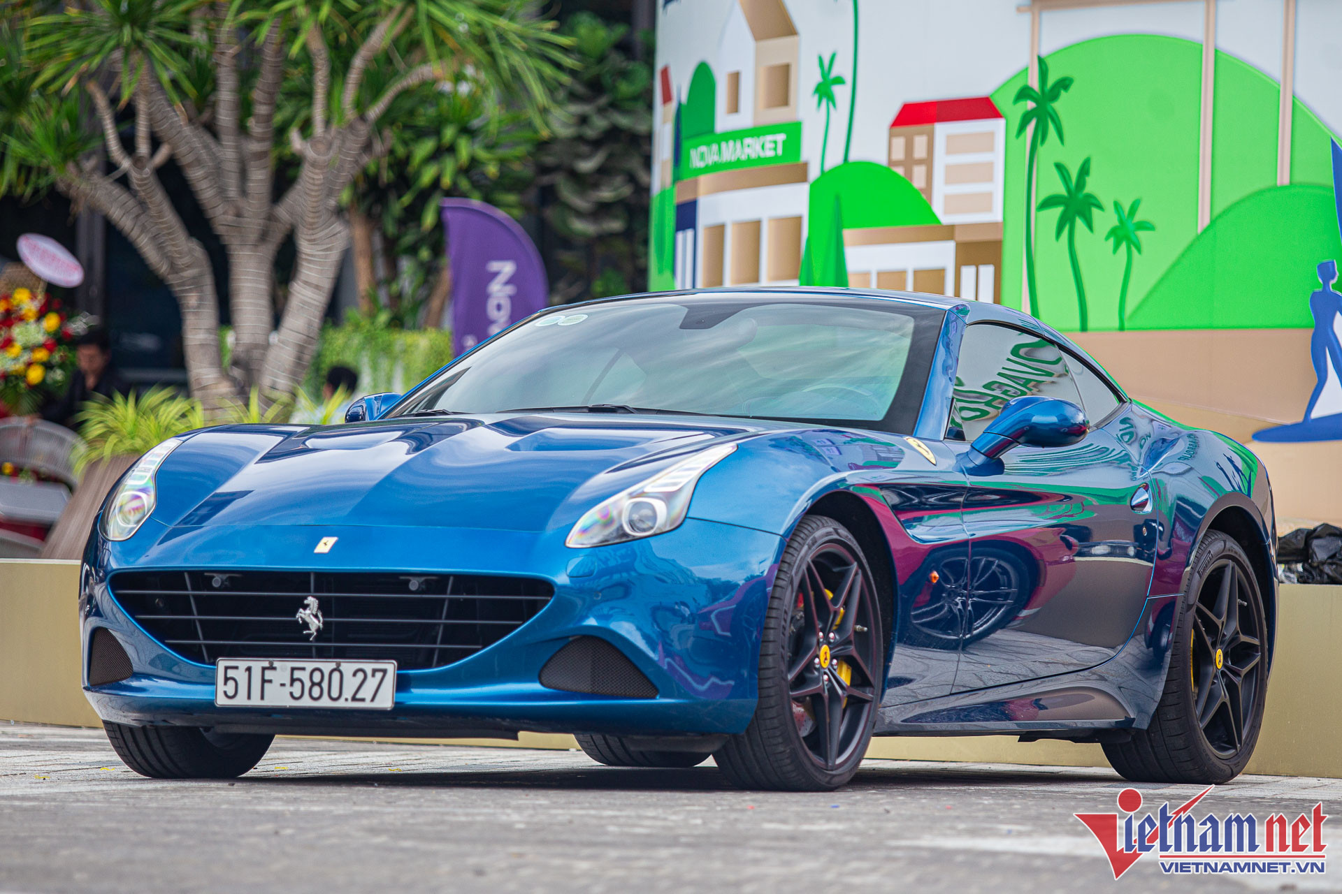 Ferrari California T 11.jpg