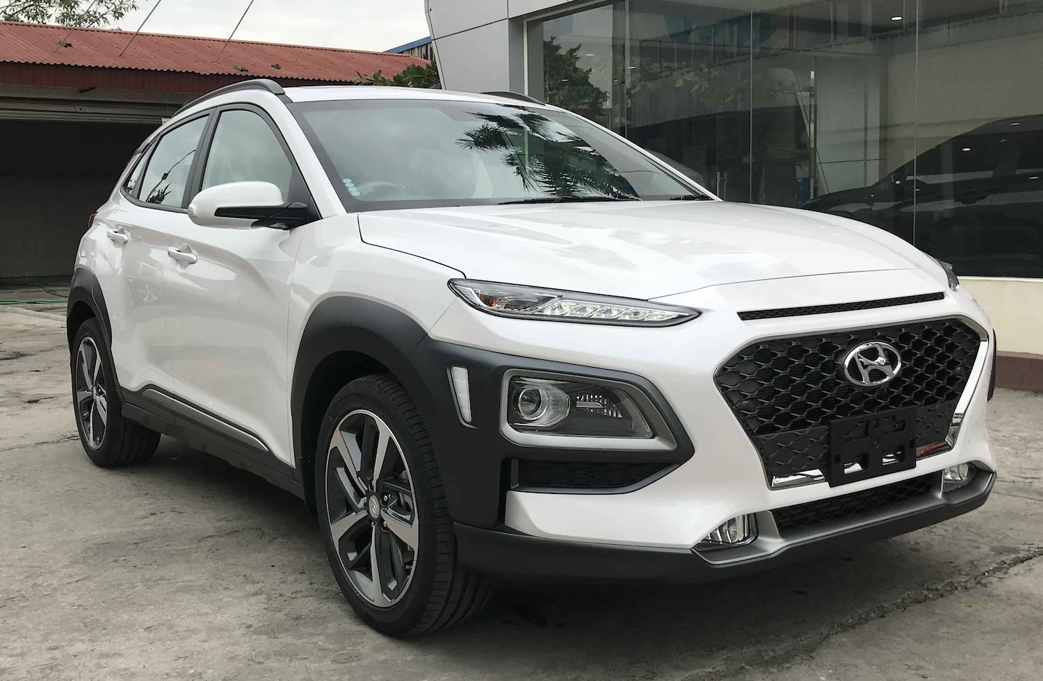 hyundai kona 1.jpg