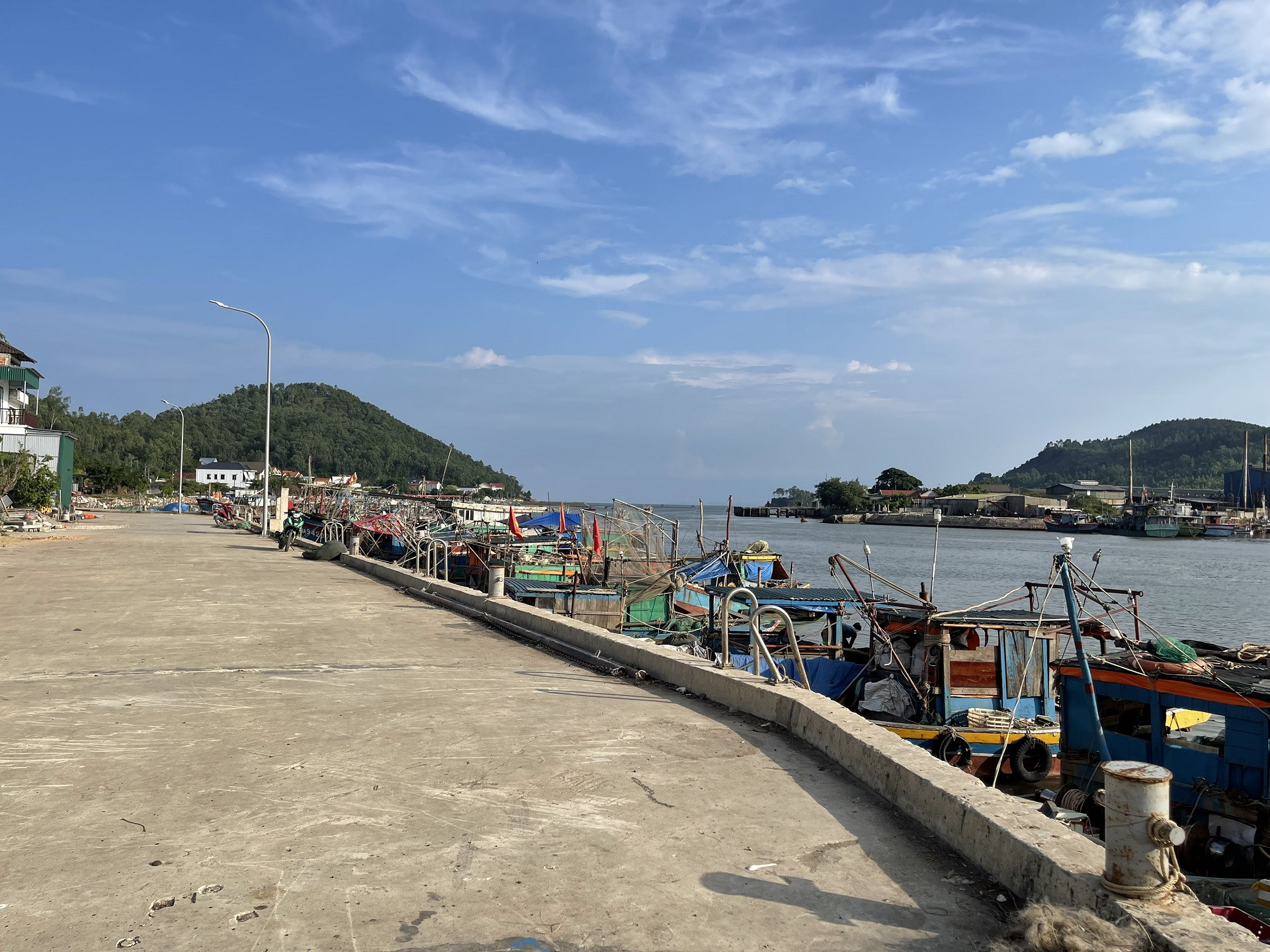 IMG_5011 cảng cá used.jpg