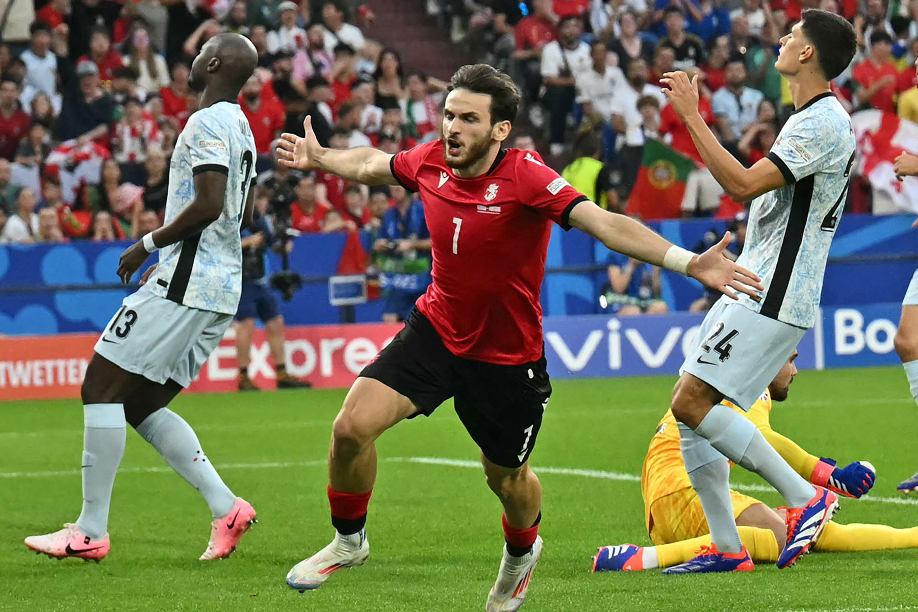 Kvaratskhelia Georgia Bo Dao Nha.jpg