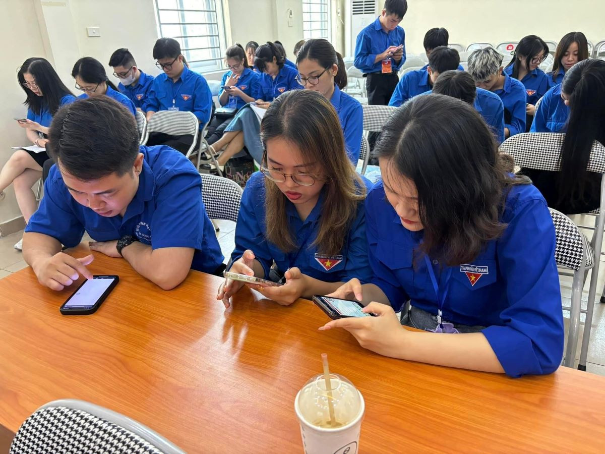 tin 2 đoàn thanh niên hè.jpg