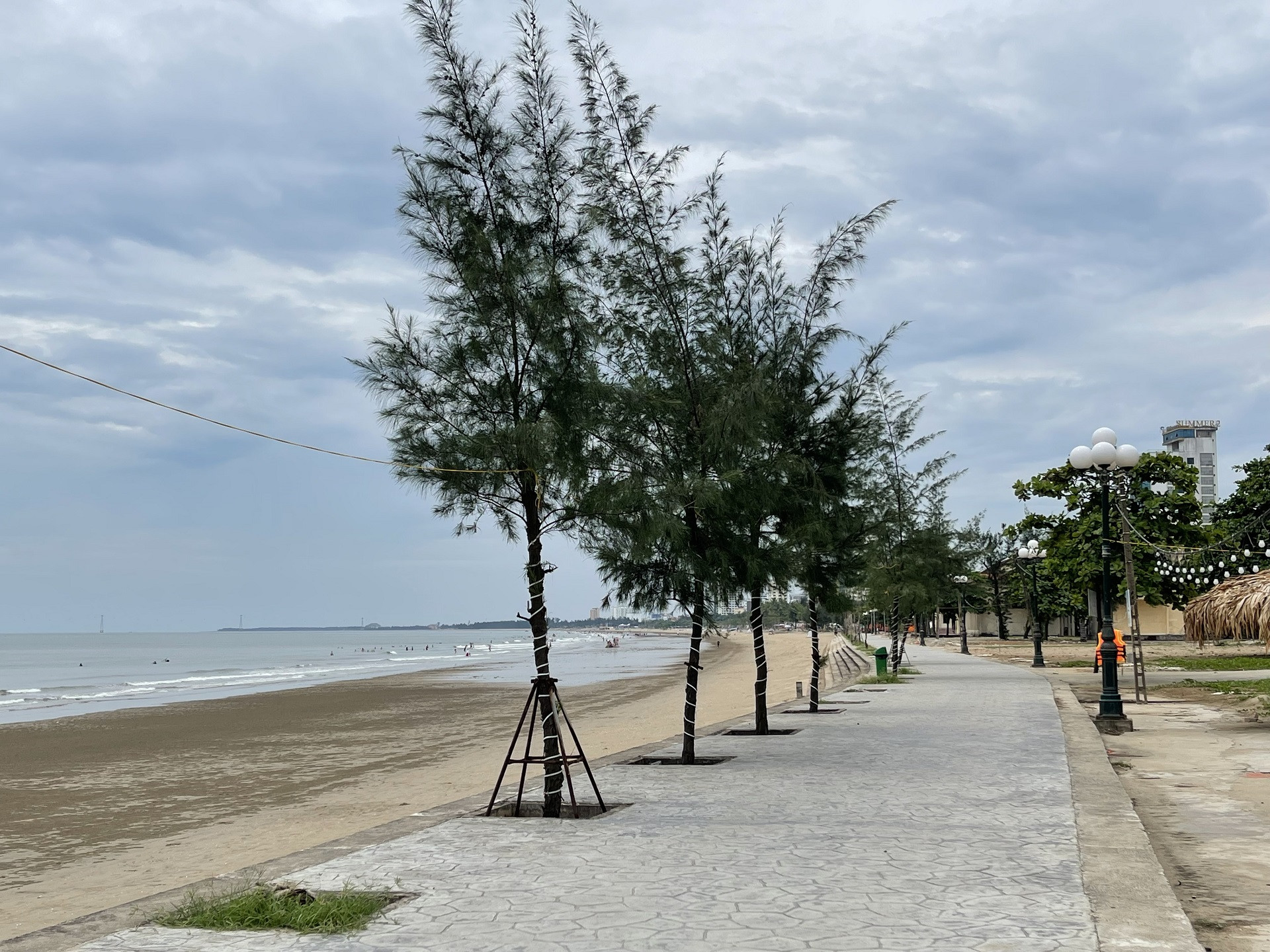 vỉa hè biển Cửa Lò.jpg