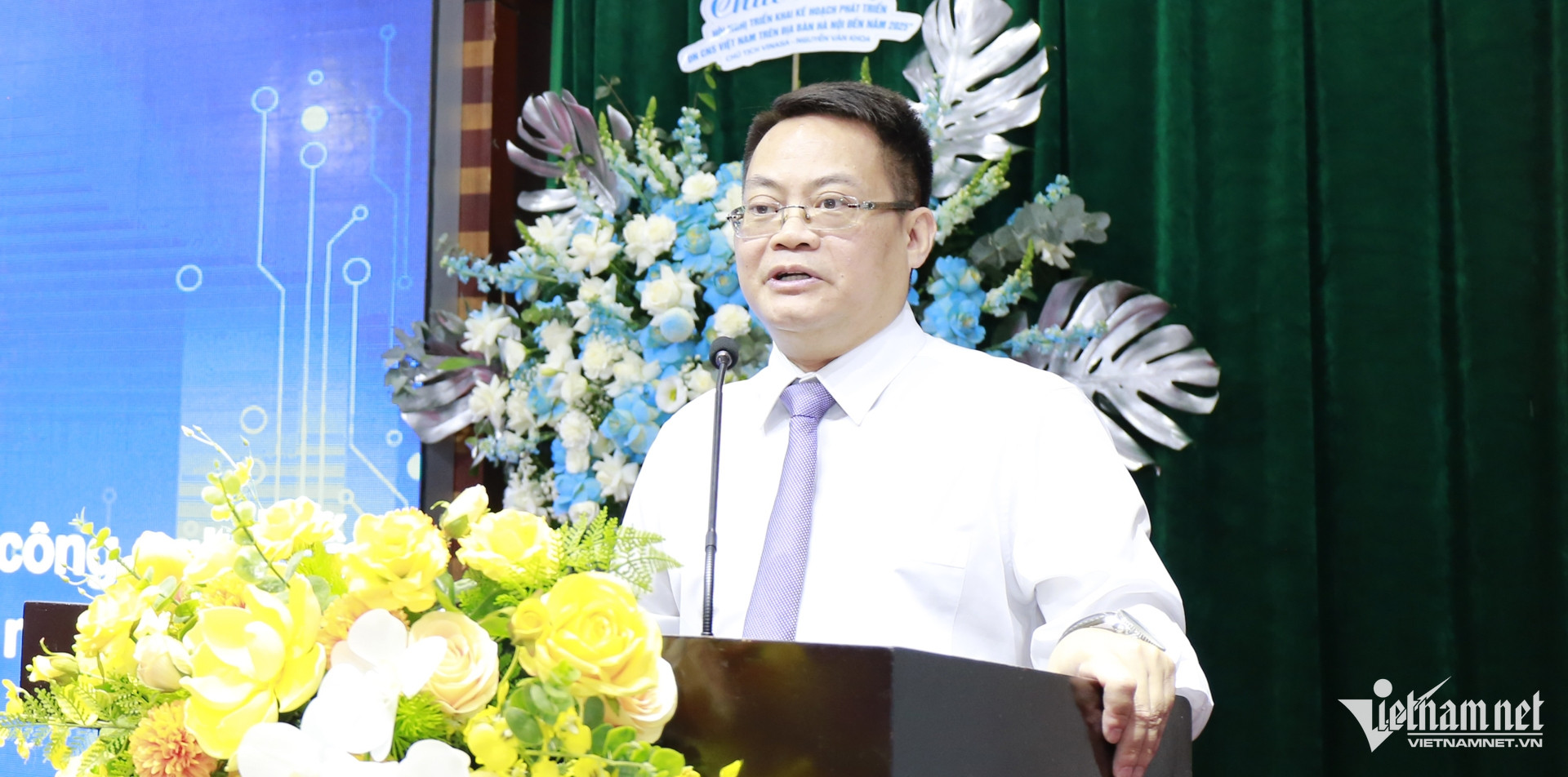 W-cong nghiep cong nghe so Ha Noi 4 1.jpg