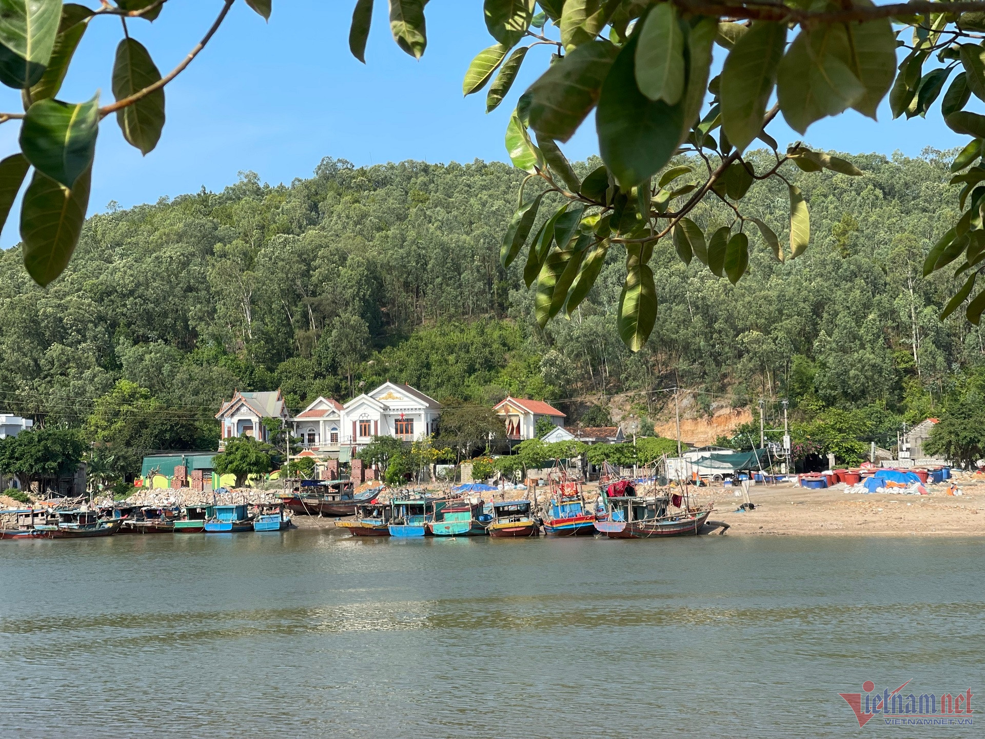 W-làng nghề biển Tiến Thuỷ.jpg