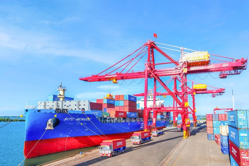 Cảng Chu Lai phát huy vai trò mũi nhọn logistics ở miền Trung