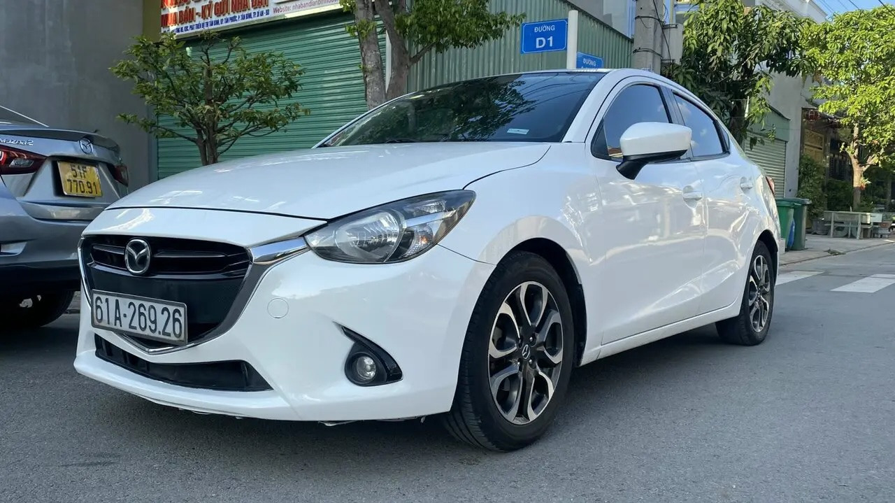 Mazda 2 2016.jpeg