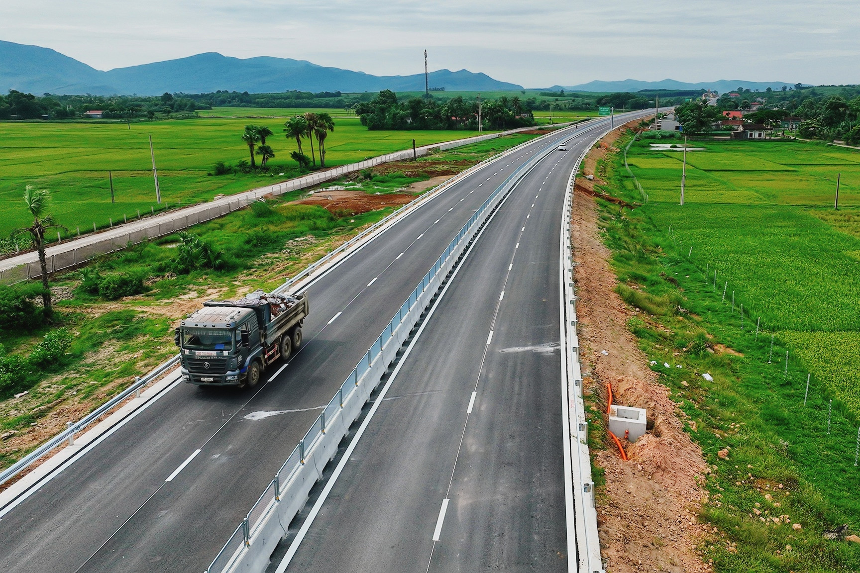 Quốc hội đồng ý đầu tư hơn 25.000 tỷ đồng xây cao tốc Gia Nghĩa - Chơn Thành