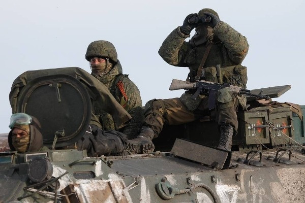 Nga kiểm soát thêm làng ở Donetsk, Belarus đưa pháo đến biên giới giáp Ukraine