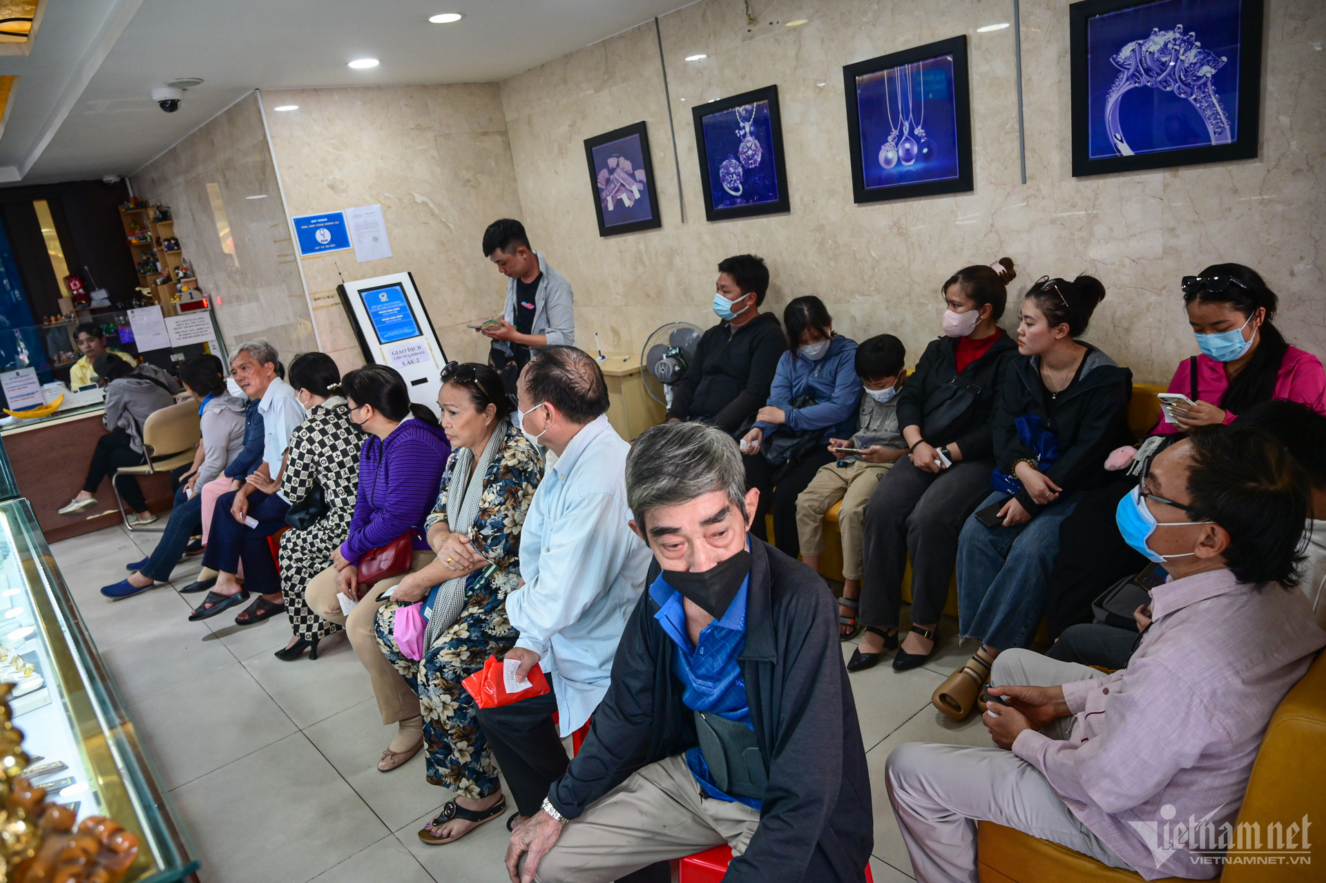 W-mua bán vàng TPHCM 18.jpg