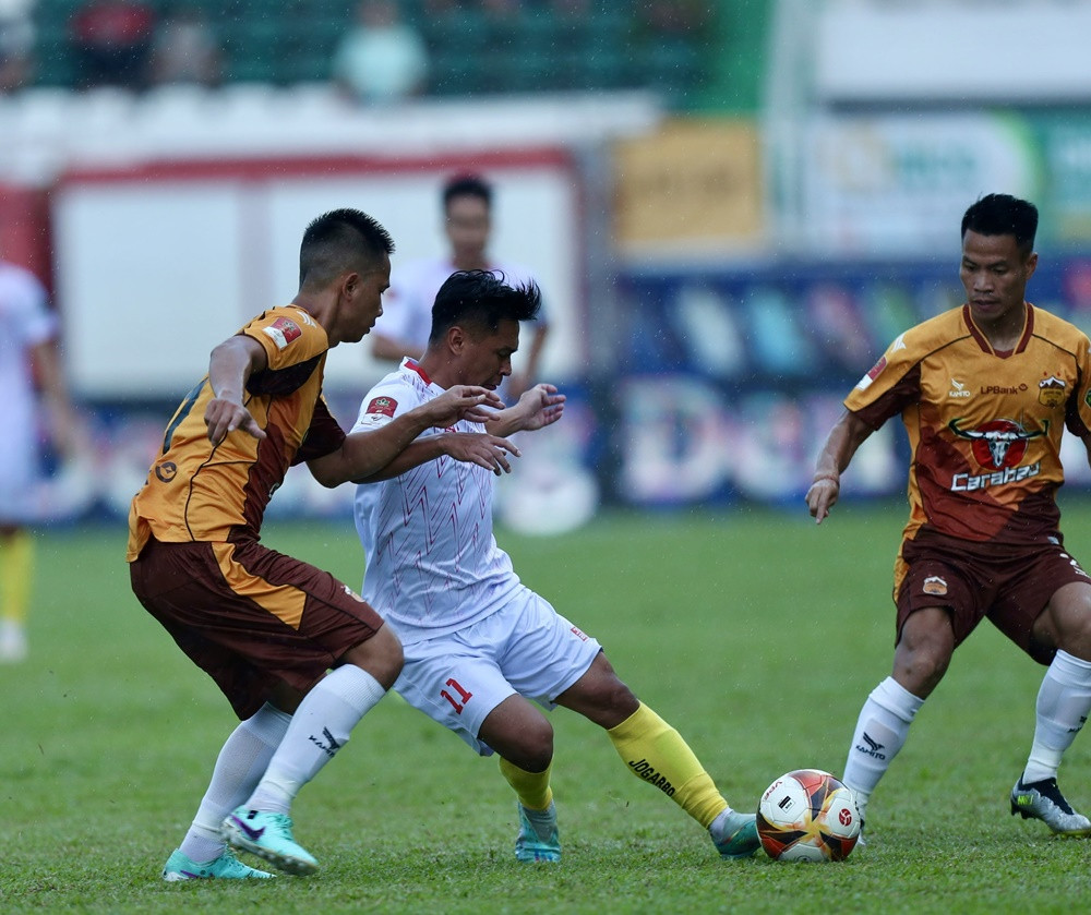 hagl vs hai phong 1.jpg